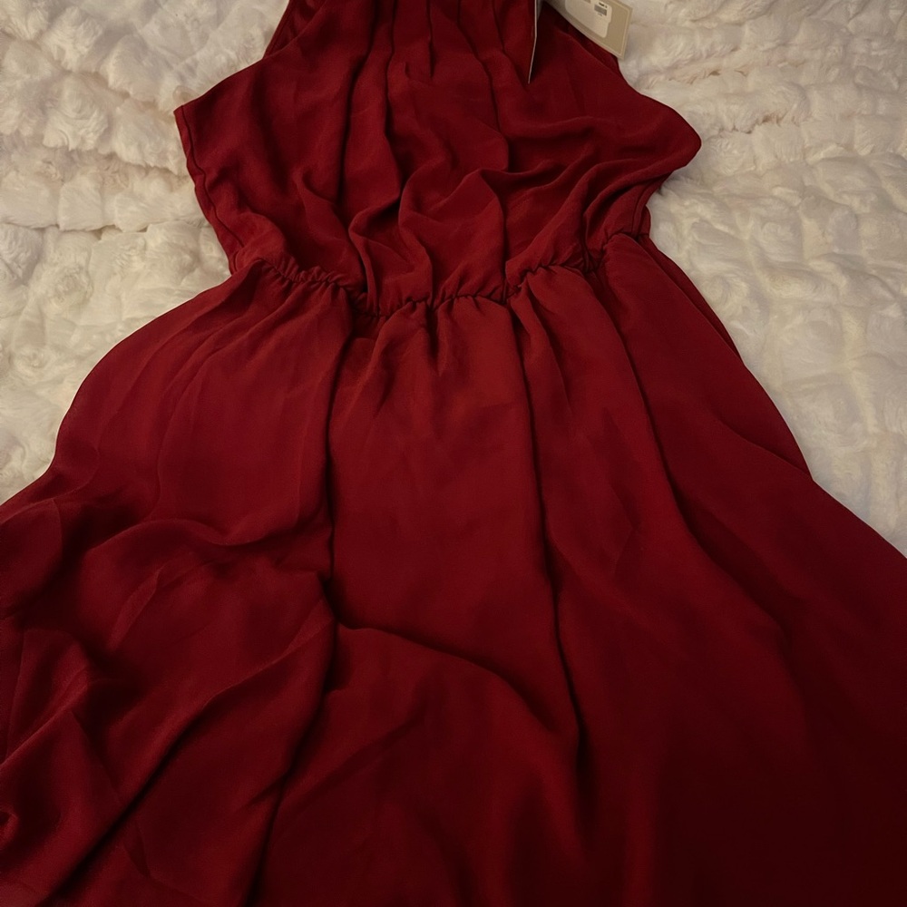 Francesca’s Burgundy Midi Dress. Large. NWT. Blouse material